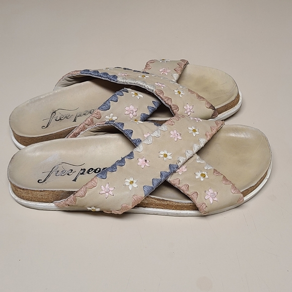 Free People Wild Flowers embroidered cross band slide sandals size 39 - Picture 6 of 10